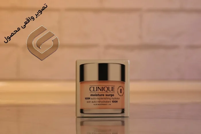تصویر واقعی کرم آبرسان کلینیک Moisture Surge 100H